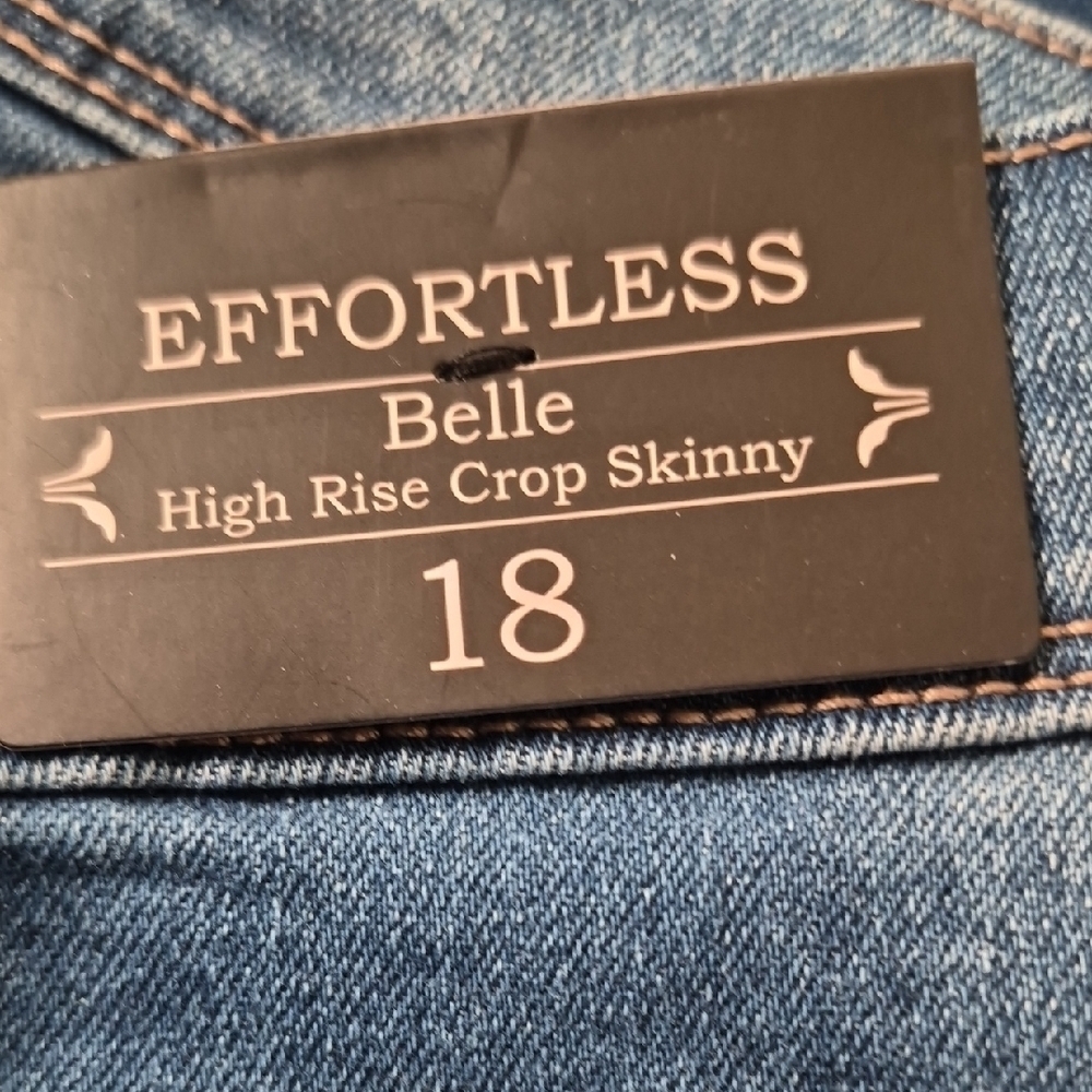 Woman's Blue Jeans - Picture 8 of 12